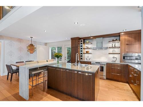 4-136 Silvertip Ridge, Canmore, AB - Indoor Photo Showing Kitchen With Double Sink With Upgraded Kitchen