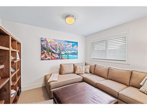 4-136 Silvertip Ridge, Canmore, AB - Indoor Photo Showing Living Room