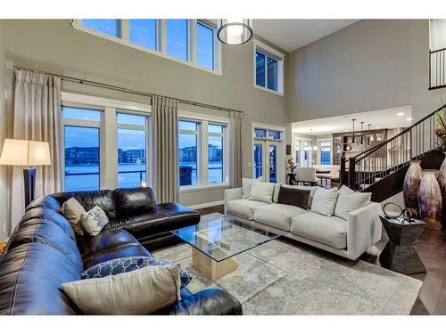 123 Mahogany Bay Se, Calgary, AB - Indoor Photo Showing Living Room