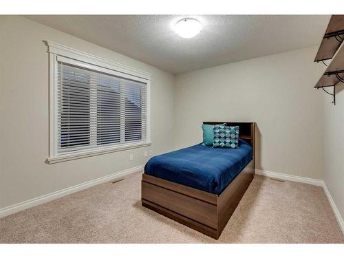 123 Mahogany Bay Se, Calgary, AB - Indoor Photo Showing Bedroom