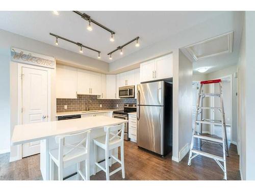 218 Auburn Meadows Walk Se, Calgary, AB - Indoor Photo Showing Kitchen With Stainless Steel Kitchen