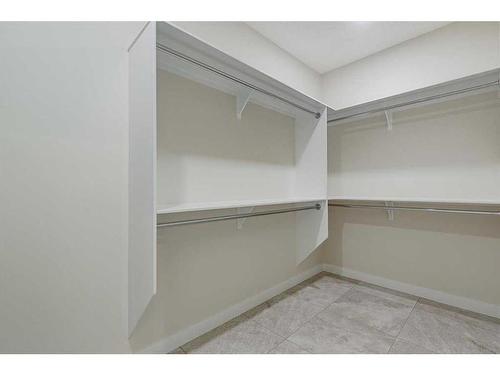 6 Harrison Green, Olds, AB - Indoor With Storage