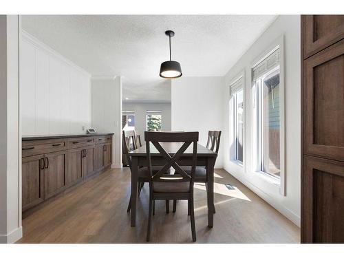 70 Dobler Avenue, Red Deer, AB - Indoor Photo Showing Dining Room