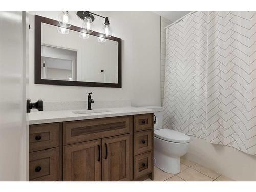 70 Dobler Avenue, Red Deer, AB - Indoor Photo Showing Bathroom