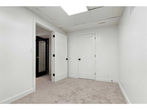 70 Dobler Avenue, Red Deer, AB - Indoor Photo Showing Other Room