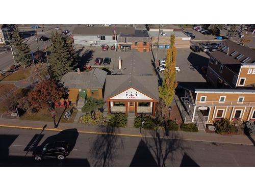 512 1 Street West, Cochrane, AB 