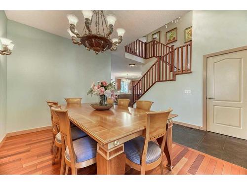 63 Discovery Ridge Circle Sw, Calgary, AB - Indoor Photo Showing Dining Room