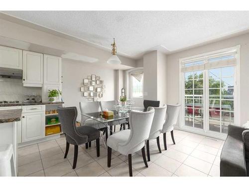 211 2 Avenue Ne, Calgary, AB - Indoor Photo Showing Dining Room