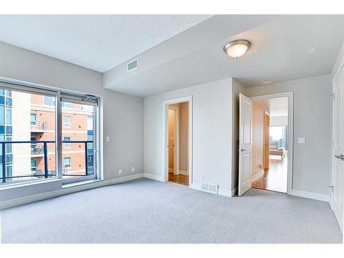 2603-920 5 Avenue Sw, Calgary, AB - Indoor Photo Showing Other Room