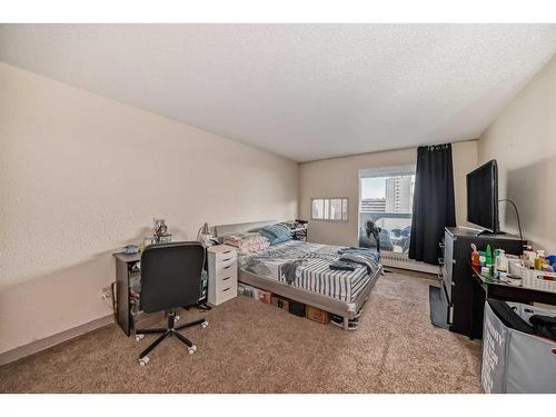 1004-221 6 Avenue Se, Calgary, AB - Indoor Photo Showing Bedroom