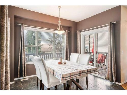 23 Rockyspring Rise Nw, Calgary, AB - Indoor Photo Showing Dining Room