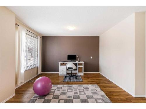 23 Rockyspring Rise Nw, Calgary, AB - Indoor