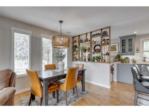 7356 Silver Mead Road Nw, Calgary, AB - Indoor Photo Showing Dining Room