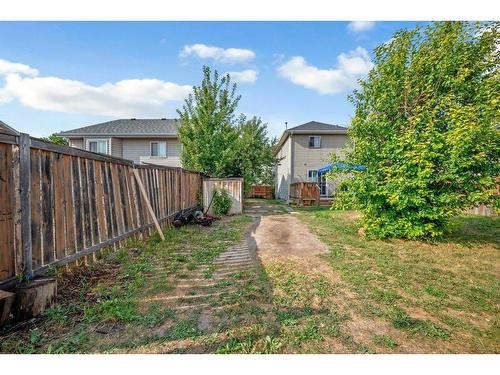 19 Appletree Close Se, Calgary, AB - Outdoor