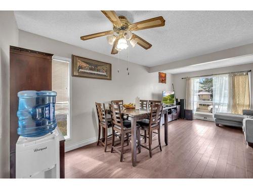 19 Appletree Close Se, Calgary, AB - Indoor Photo Showing Dining Room