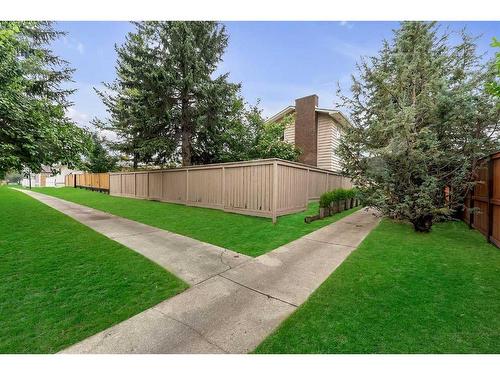 10232 Brookpark Boulevard Sw, Calgary, AB - Outdoor With Backyard