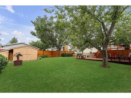 10232 Brookpark Boulevard Sw, Calgary, AB - Outdoor With Backyard