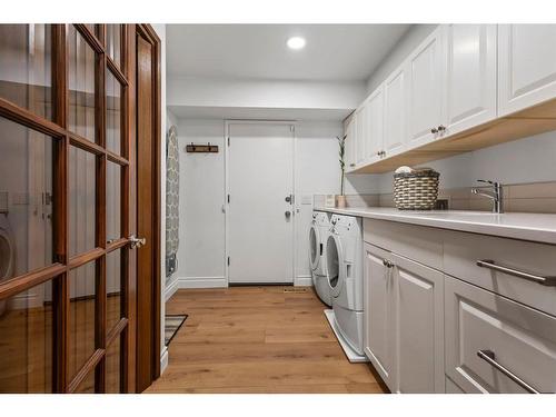 20 Bay View Drive Sw, Calgary, AB - Indoor Photo Showing Laundry Room