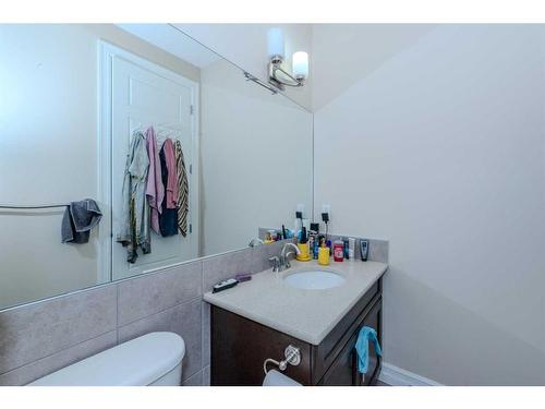 152 Aspenmere Way, Chestermere, AB - Indoor Photo Showing Bathroom