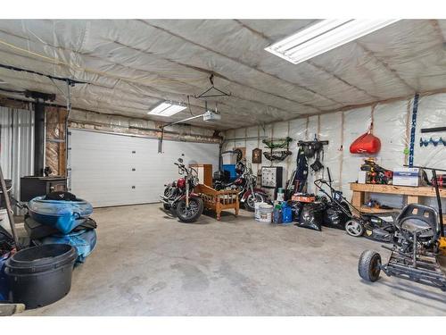 534 Country Meadows Way Nw, Diamond Valley, AB - Indoor Photo Showing Garage