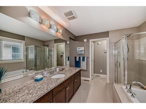 55 Evansview Park Nw, Calgary, AB - Indoor Photo Showing Bathroom