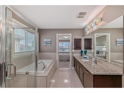 55 Evansview Park Nw, Calgary, AB - Indoor Photo Showing Bathroom