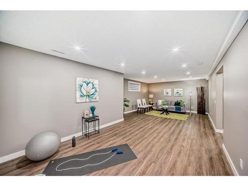 55 Evansview Park Nw, Calgary, AB - Indoor