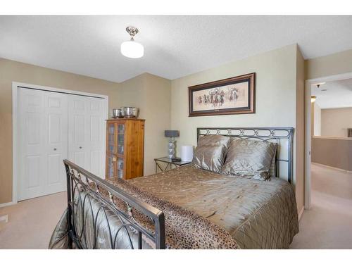 470 Millrise Square Sw, Calgary, AB - Indoor Photo Showing Bedroom