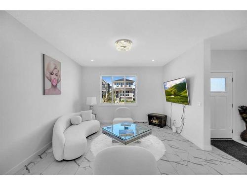 258 Chelsea Place Place, Chestermere, AB - Indoor Photo Showing Living Room