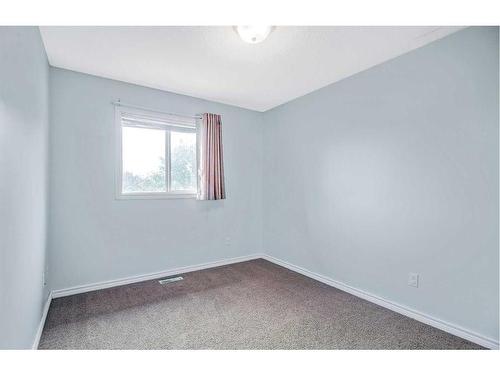 11129 Hidden Valley Drive Nw, Calgary, AB - Indoor Photo Showing Other Room