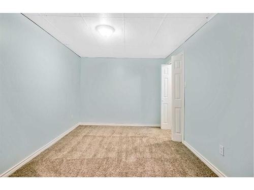 11129 Hidden Valley Drive Nw, Calgary, AB - Indoor Photo Showing Other Room