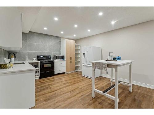 359 Mountain Park Drive Se, Calgary, AB - Indoor