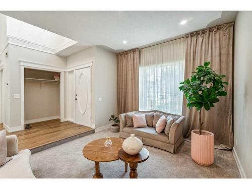 359 Mountain Park Drive Se, Calgary, AB - Indoor Photo Showing Living Room