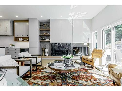 2128 9 Avenue Nw, Calgary, AB - Indoor Photo Showing Living Room