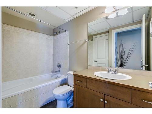 1601-920 5 Avenue Sw, Calgary, AB - Indoor Photo Showing Bathroom