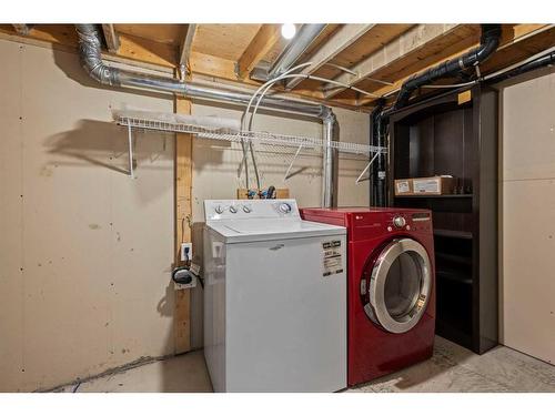 257 Rainbow Falls Drive, Chestermere, AB - Indoor Photo Showing Laundry Room