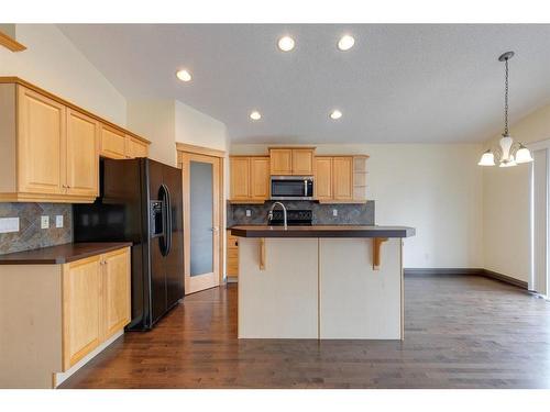 32 Covehaven Terrace Ne, Calgary, AB - Indoor Photo Showing Kitchen