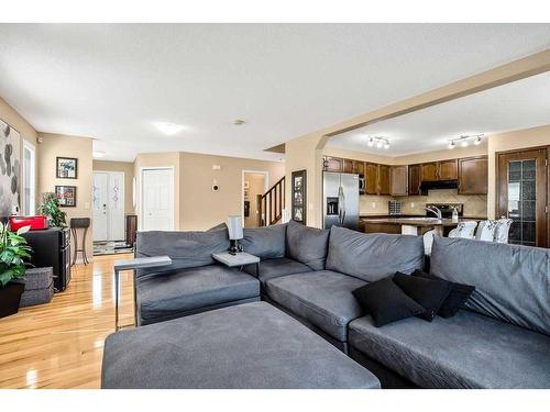 262 Evanscreek Court Nw, Calgary, AB - Indoor Photo Showing Living Room