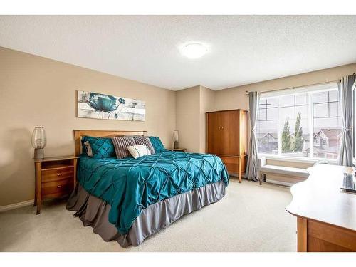 262 Evanscreek Court Nw, Calgary, AB - Indoor Photo Showing Bedroom