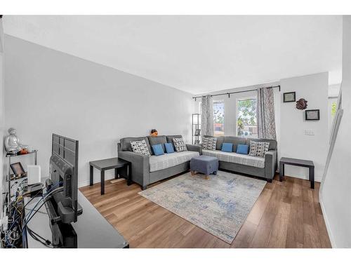 54 Templegreen Road Ne, Calgary, AB - Indoor Photo Showing Living Room