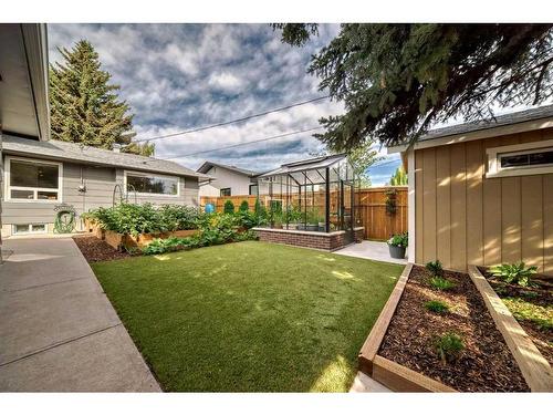 228 Parkwood Place Se, Calgary, AB - Outdoor