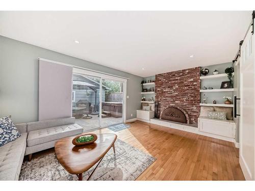 228 Parkwood Place Se, Calgary, AB - Indoor Photo Showing Living Room With Fireplace