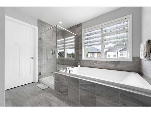 4 Mahogany Park Se, Calgary, AB - Indoor Photo Showing Bathroom