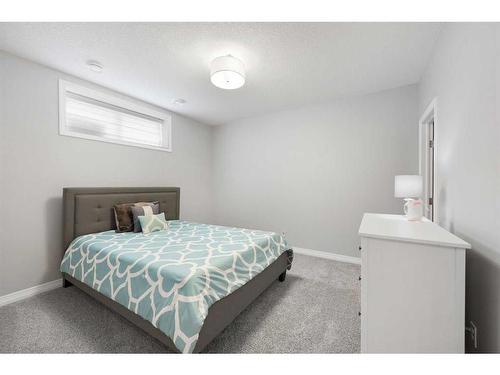 4 Mahogany Park Se, Calgary, AB - Indoor Photo Showing Bedroom