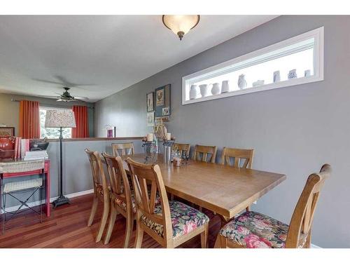 429 6Th Avenue, Elnora, AB - Indoor Photo Showing Dining Room