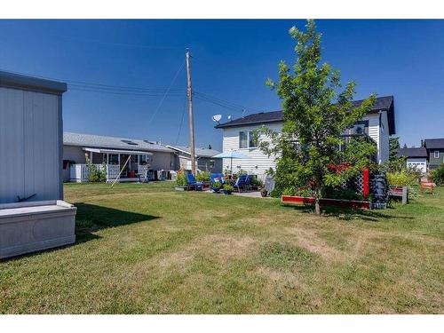 429 6Th Avenue, Elnora, AB - Outdoor