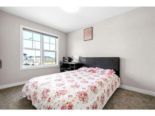 156 Cornerbrook Common Ne, Calgary, AB - Indoor Photo Showing Bedroom