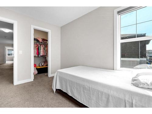 156 Cornerbrook Common Ne, Calgary, AB - Indoor Photo Showing Bedroom