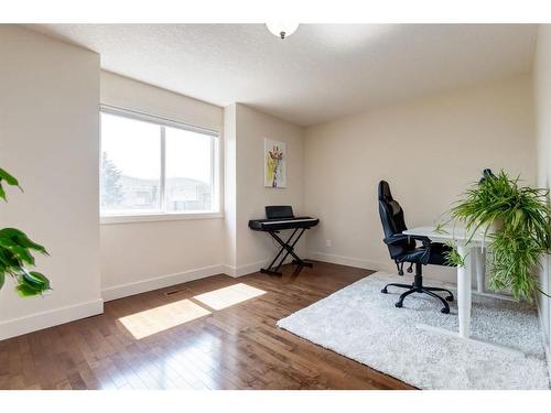 1203 18 Avenue Nw, Calgary, AB - Indoor