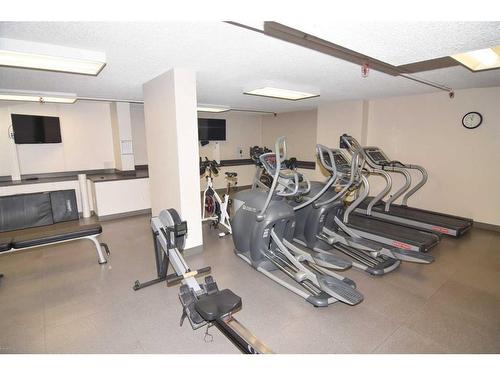 301-330 26 Avenue Sw, Calgary, AB - Indoor Photo Showing Gym Room